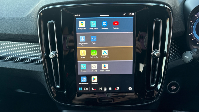 Volvo XC40 2.0 B4P Plus Dark 5dr Auto Petrol Estate